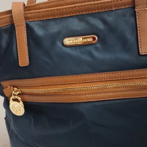 Michael Kors Dark Blue and Brown Tote - Picture 3 of 15